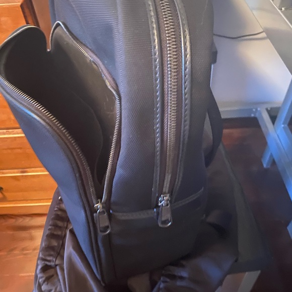 Hugo boss school bag - Picture 7 of 8